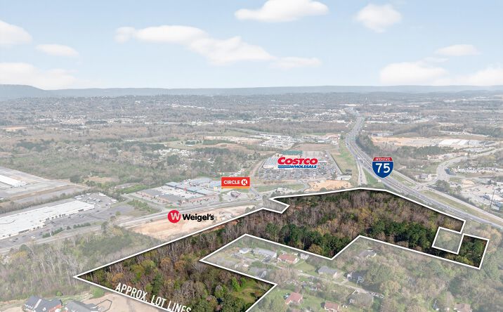 Pictures of Mixed Use property located at 4328 Cloud Springs Rd, Ringgold, GA 30736 for sales - image #1