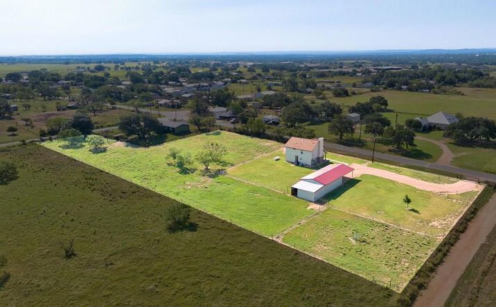 Pictures of Land property located at 1004 E Pontotoc Rd, Mason, TX 76856 for sales - image #1