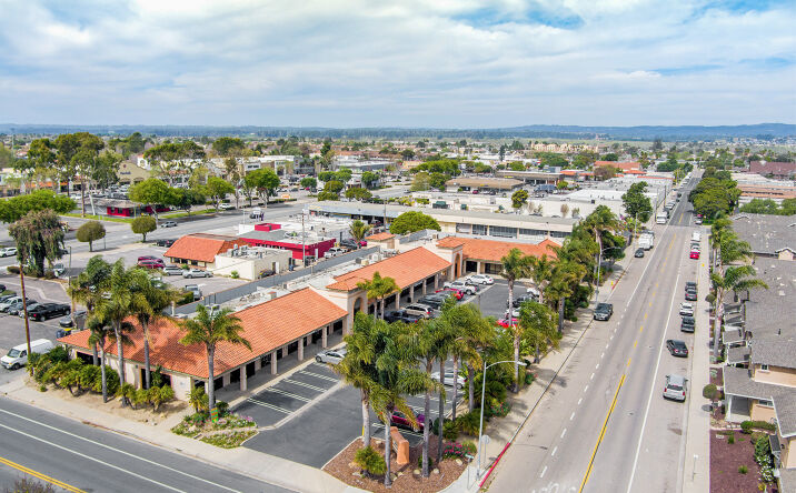 Pictures of Office, Retail property located at 115 E College Ave, Lompoc, CA 93436 for sales - image #1