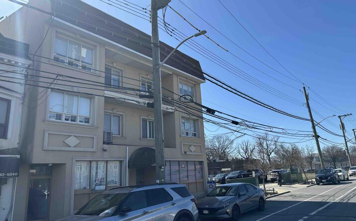 Pictures of Business for Sale, Office property located at 88 New Dorp Plaza, Staten Island, NY 10306 for sales - image #1