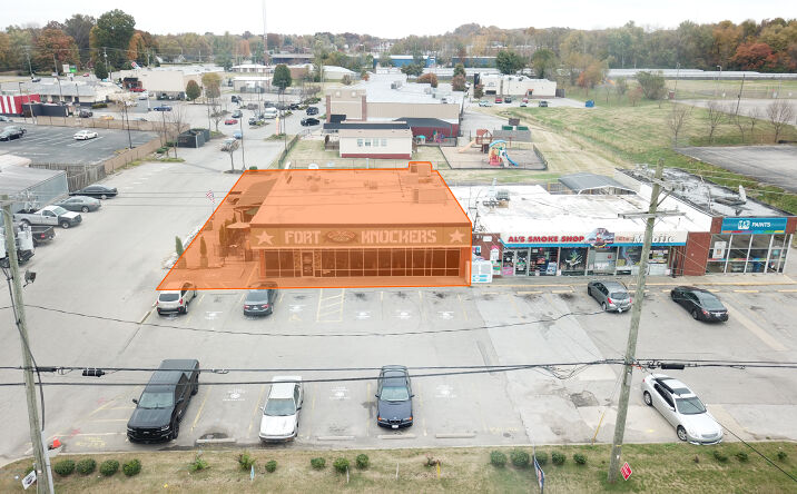 Pictures of Retail property located at 5501 Valley Station Road, Louisville, KY 40272 for comps - image #1