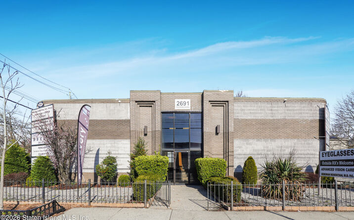 Pictures of Office property located at 2691 Hylan Boulevard, Staten Island, NY 10306 for sales - image #1