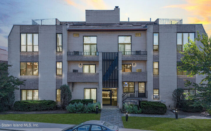 Pictures of Multifamily property located at 70 Hancock Street, Staten Island, NY 10305 for sales - image #1
