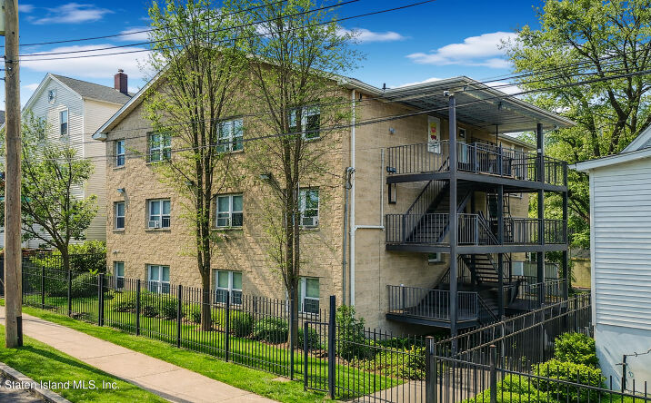 Pictures of Multifamily property located at 150 Hendricks Avenue, Staten Island, NY 10301 for sales - image #1