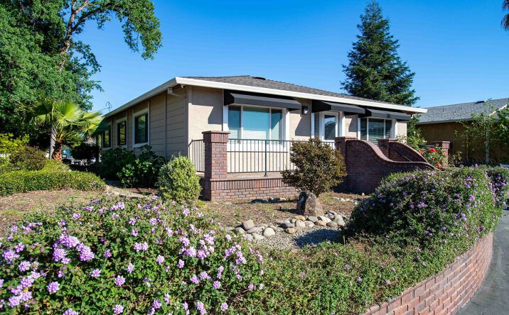 Pictures of Retail, Office property located at 2727 Bechelli Ln, Redding, CA 96002 for sales - image #1