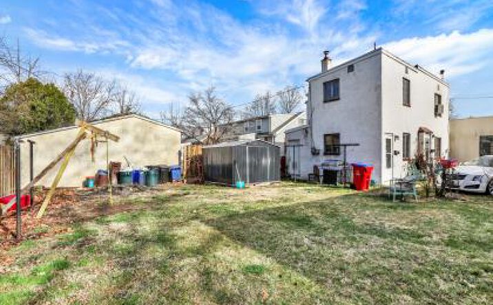 Pictures of Multifamily property located at 2267 Farragut Ave, Bristol, PA 19007 for sales - image #1