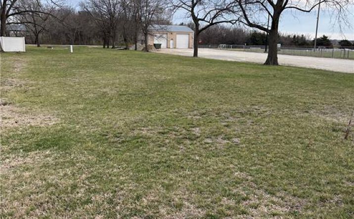 Pictures of Land, Multifamily property located at Santa Fe Street, Overbrook, KS 66524 for sales - image #1