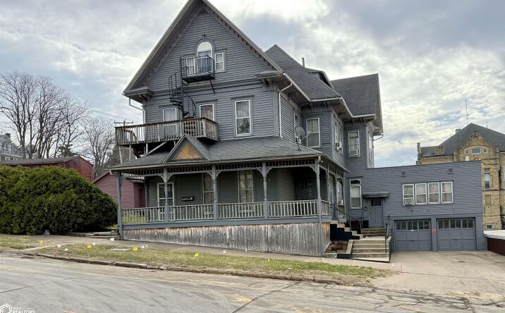 Pictures of Multifamily property located at 214 N Washington Street, Ottumwa, IA 52501 for sales - image #1