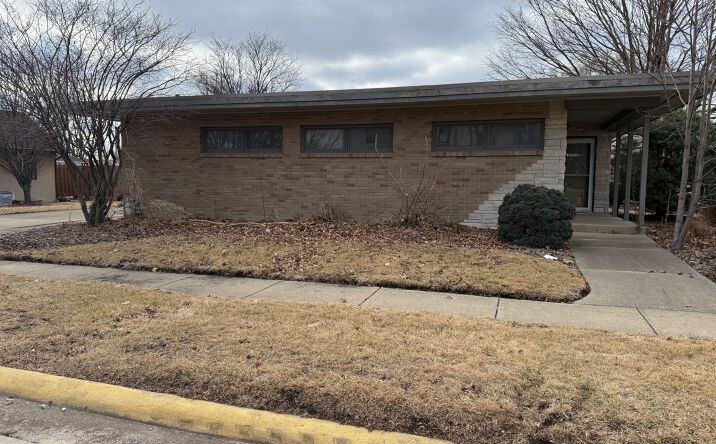 Pictures of Office property located at 341 W Walnut Street, Oglesby, IL 61348 for sales - image #1