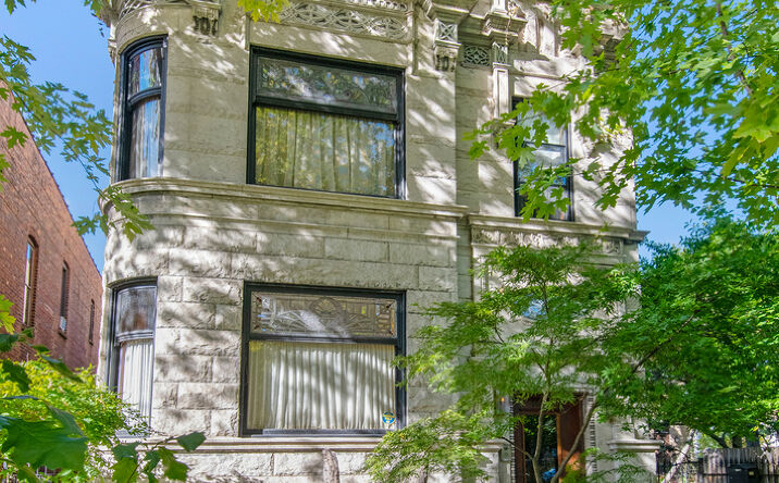 Pictures of Multifamily property located at 1652 N Leavitt Street, Chicago, IL 60647 for sales - image #1