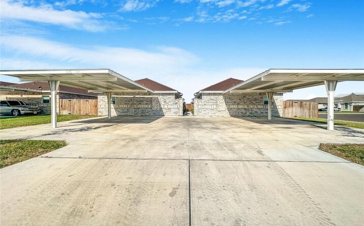 Pictures of Multifamily property located at 904 W Mahala Avenue, Mission, TX 78573 for sales - image #1