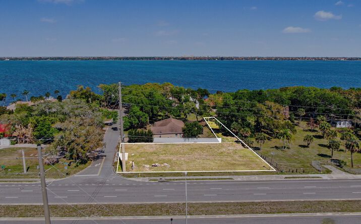 Pictures of Land property located at 1435 Rose Ct, Melbourne, FL 32935 for sales - image #1