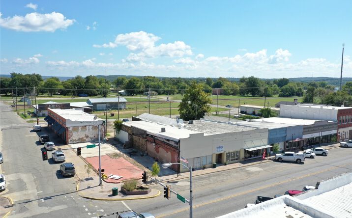 Pictures of Mixed Use, Office property located at 101 S Main Street, Eufaula, OK 74432 for sales - image #1