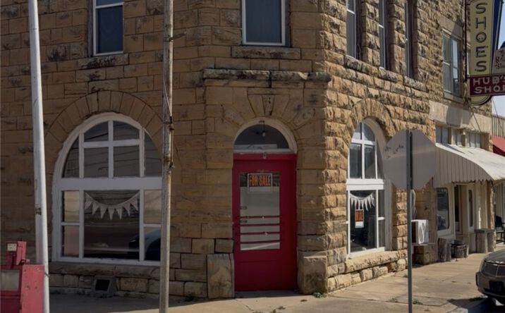 Pictures of Retail, Office, Special Purpose, Industrial property located at 422 Main Street, Barnsdall, OK 74002 for sales - image #1