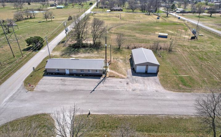 Pictures of Office property located at 315 E Alta Street, Oologah, OK 74053 for sales - image #1