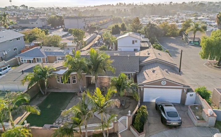 Pictures of Multifamily property located at 330 Willie James Jones Ave, San Deigo, CA 92102 for sales - image #1