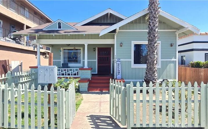 Pictures of Multifamily property located at 1060 Cherry, Long Beach, CA 90813 for sales - image #1