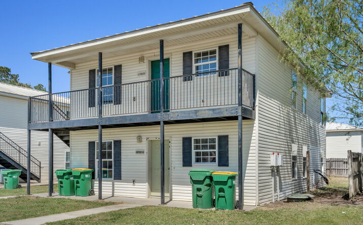 Pictures of Multifamily property located at 14918 Stacey St W, Vancleave, MS 39565 for sales - image #1