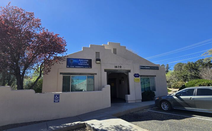 Pictures of Office property located at 1670 Willow Creek Rd, Prescott, AZ 86301 for sales - image #1