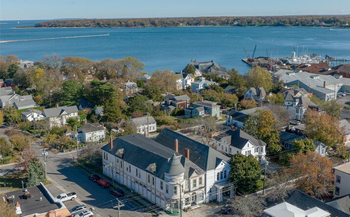 Pictures of Retail property located at 434 Main Street, Southold, NY 11944 for sales - image #1