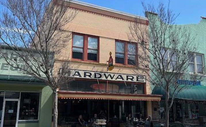 Pictures of Mixed Use property located at 305 S Washington Avenue, Titusville, FL 32796 for sales - image #1