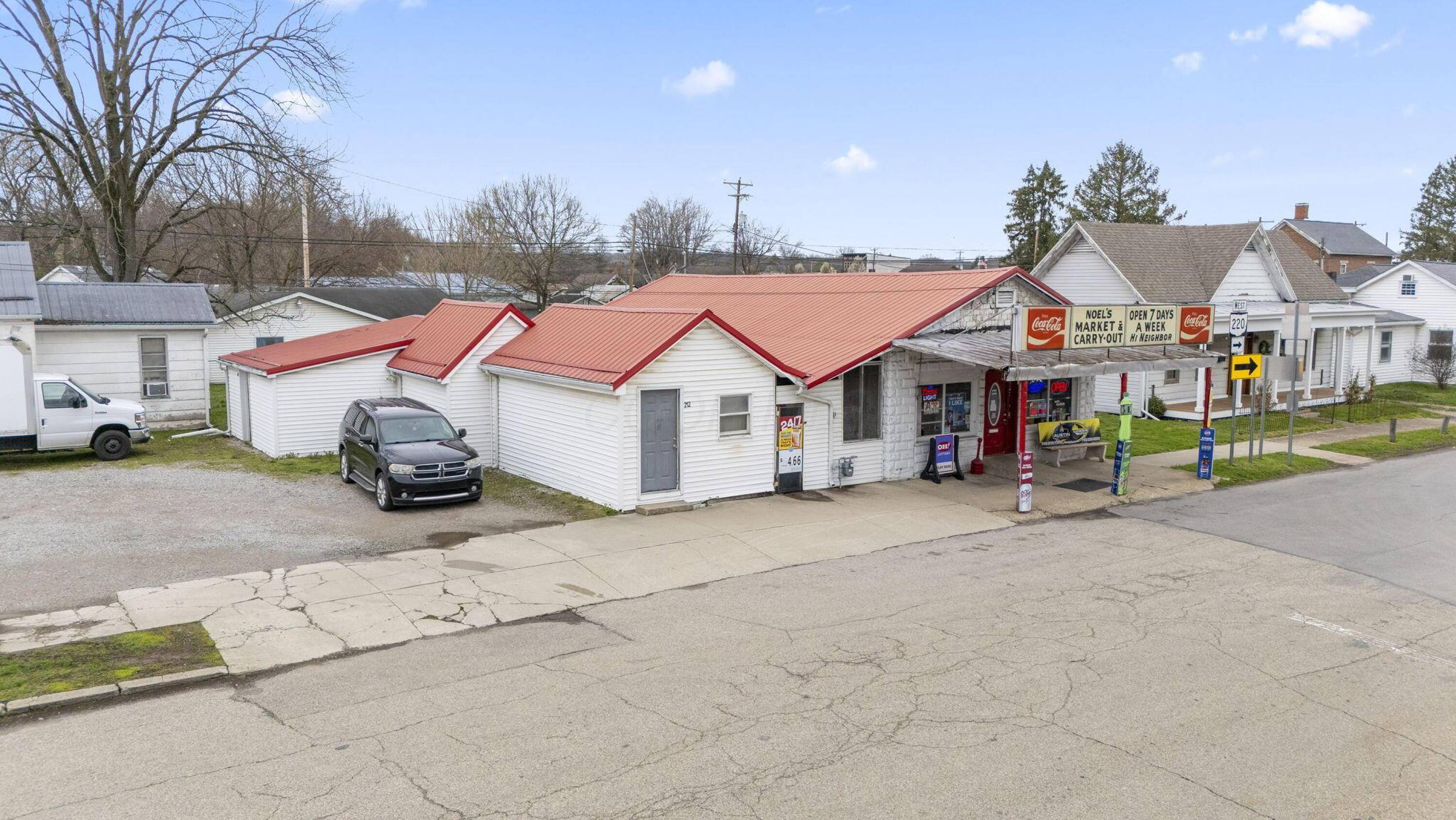 210 W 3Rd St, Waverly, OH 45690