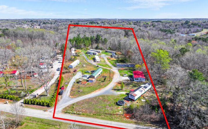 Pictures of Mobile Home Park property located at 4697 Roundleaf Road, Ramseur, NC 27316 for sales - image #1