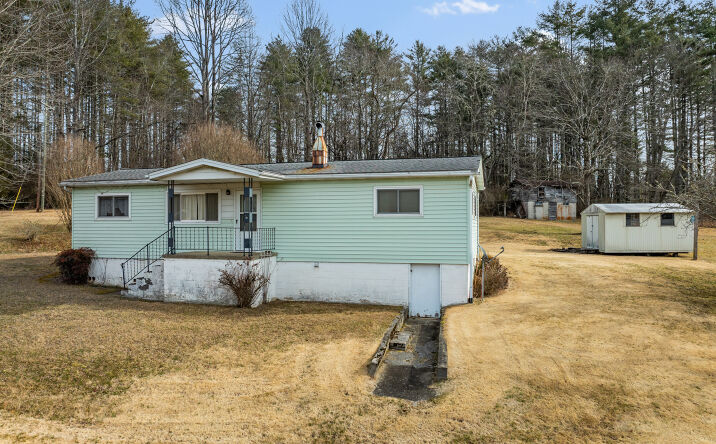 Pictures of Mixed Use, Mobile Home Park, Multifamily, Self Storage property located at 146 Monteith Rd, Brevard, NC 28712 for sales - image #1