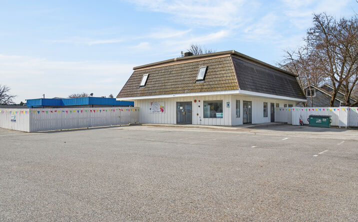 Pictures of Mixed Use, Special Purpose property located at 102 S Division Ave, Sandpoint, ID 83864 for sales - image #1