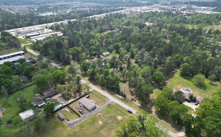 Pictures of Land property located at 14092 Horseshoe Bend, Conroe, TX 77384 for sales - image #1