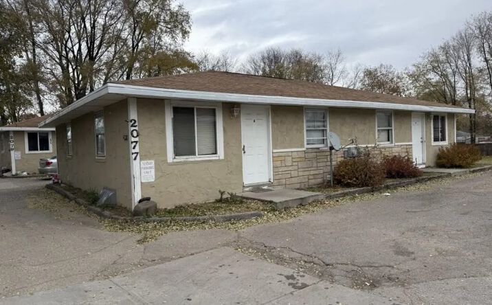 Pictures of Multifamily property located at 2075 Imperial Ln, Green Bay, WI 54302 for sales - image #1
