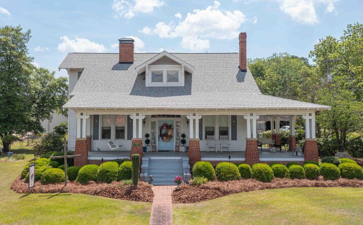 Pictures of Business for Sale, Multifamily, Office, Land, Retail property located at 183 Main Street S, Wagener, SC 29164 for sales - image #1