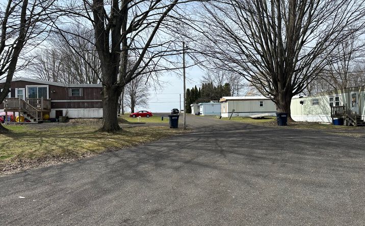 Pictures of Mobile Home Park property located at 2815 Miller Rd, Waterloo, NY 13165 for sales - image #1