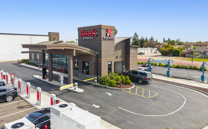 Pictures of Retail property located at 1555 Canal Blvd, Ripon, CA 95366 for sales - image #1