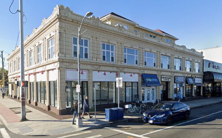 Pictures of Office, Retail property located at 2 W Park Ave, Long Beach, NY 11561 for sales - image #1