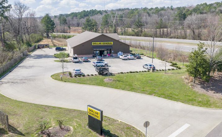 Pictures of Retail property located at 101 Frankfurt Cir, Birmingham, AL 35211 for sales - image #1