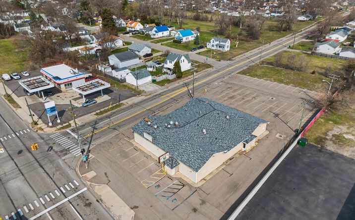 Pictures of Retail property located at 1405 Ecorse Rd, Ypsilanti, MI 48198 for sales - image #1