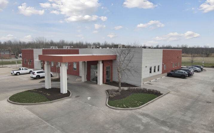 Pictures of Office property located at 1425 East Main Street, Carbondale, IL 62901 for sales - image #1