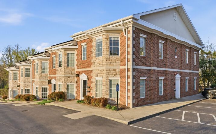 Pictures of Office property located at 311 S Royal Oaks Blvd, Franklin, TN 37064 for sales - image #1