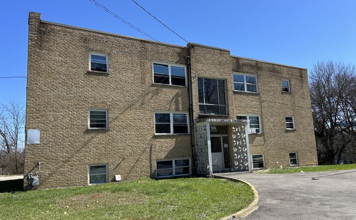 Pictures of Multifamily property located at 3301 Camvic Terrace, Cincinnati, OH 45211 for sales - image #1
