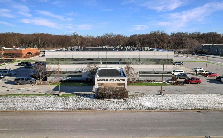 Pictures of Office property located at 1700 East-West Rd, Calumet City, IL 60409 for sales - image #1