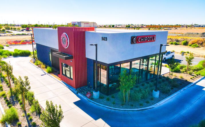 Pictures of Retail property located at 503 Woollomes Ave, Delano, CA 93215 for sales - image #1