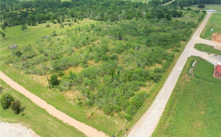 Pictures of Land property located at 1515 Co Rd 428, Dime Box, TX 77853 for sales - image #1