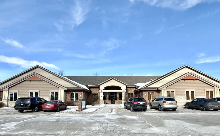 Pictures of Office property located at 1550 Watertower Pl, East Lansing, MI 48823 for sales - image #1