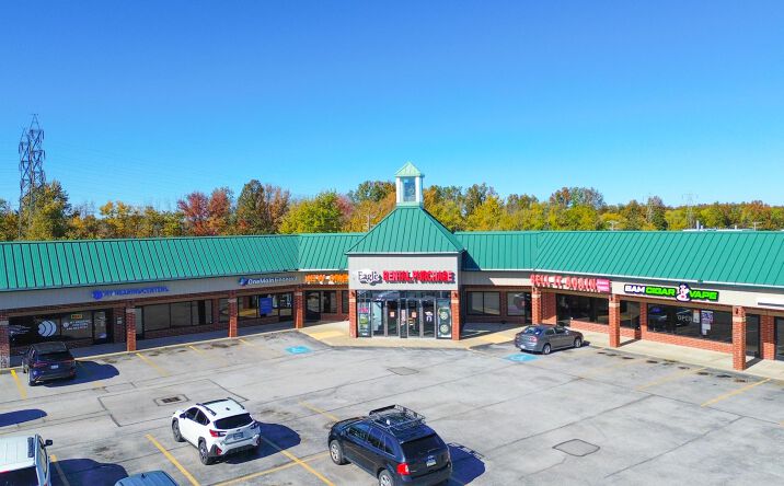 Pictures of Retail property located at 2893 N Ridge Rd E, Ashtabula, OH 44004 for sales - image #1