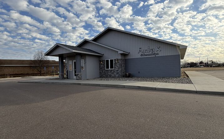 Pictures of Retail property located at 615 Smith St, Clearwater, MN 55320 for sales - image #1