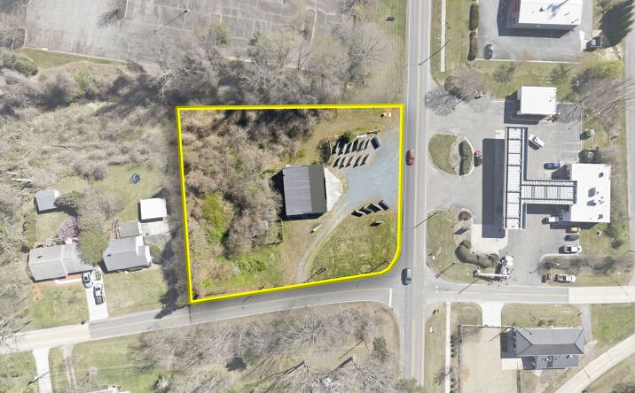 Pictures of Retail property located at 3557 Yadkinville Rd, Winston-Salem, NC 27106 for sales - image #1