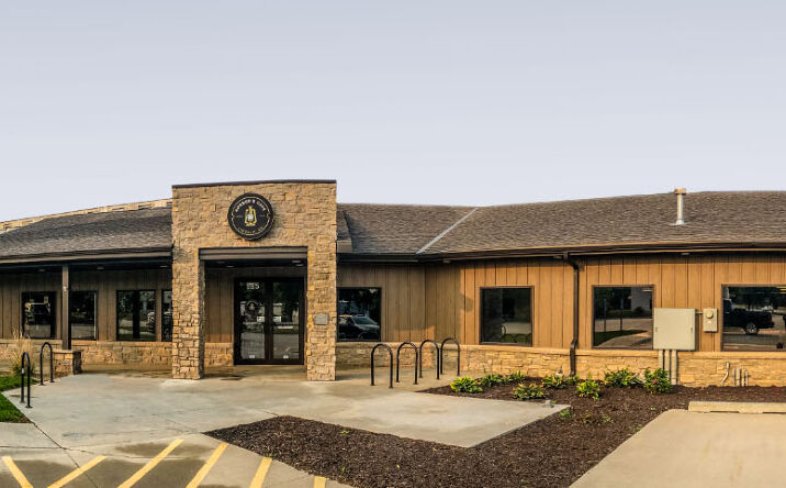 Pictures of Industrial, Mixed Use, Office, Retail, Special Purpose property located at 925 Robbers Cave Rd, Lincoln, NE 68502 for sales - image #1