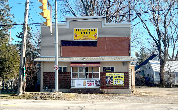 Pictures of Retail property located at 3077 W Lake Rd, Erie, PA 16505 for sales - image #1