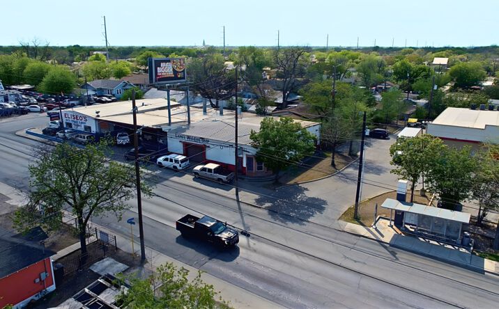 Pictures of Industrial, Mixed Use, Retail property located at 819 N Zarzamora St, San Antonio, TX 78207 for sales - image #1